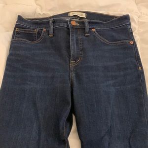 Madewell dark skinny jeans. Size 28, 9” mid- rise